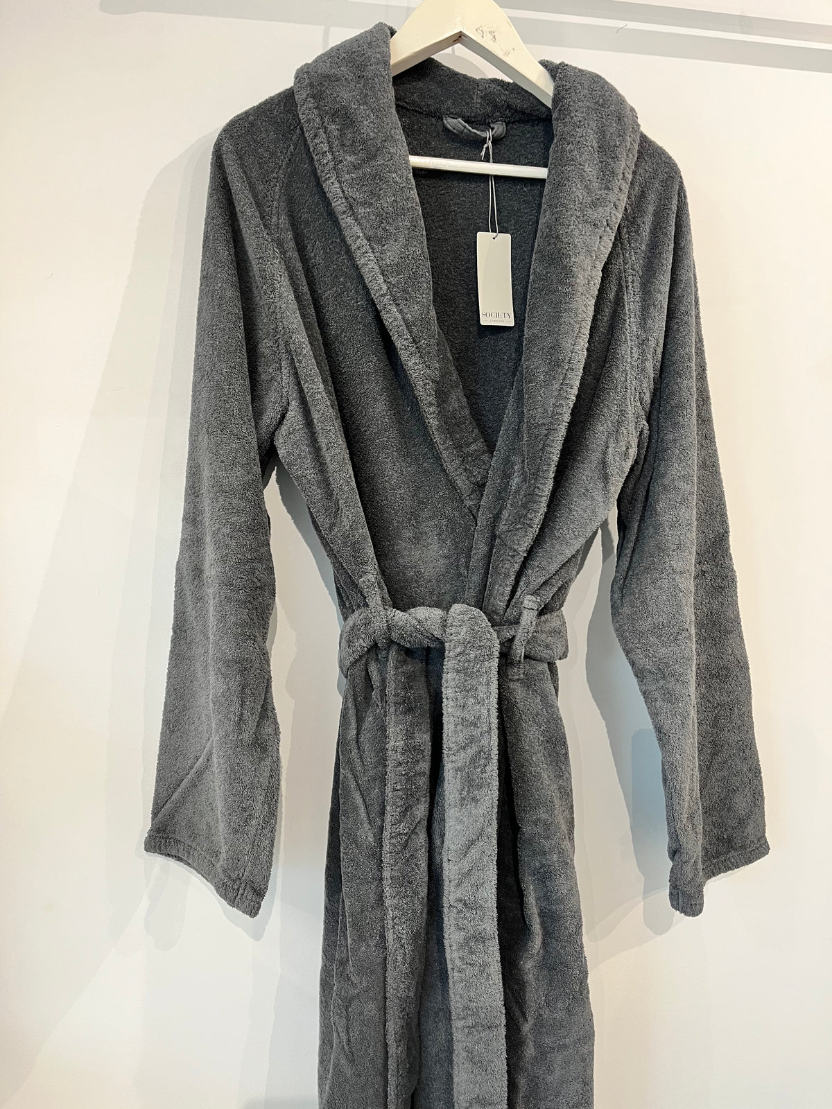 Crisp bathrobe