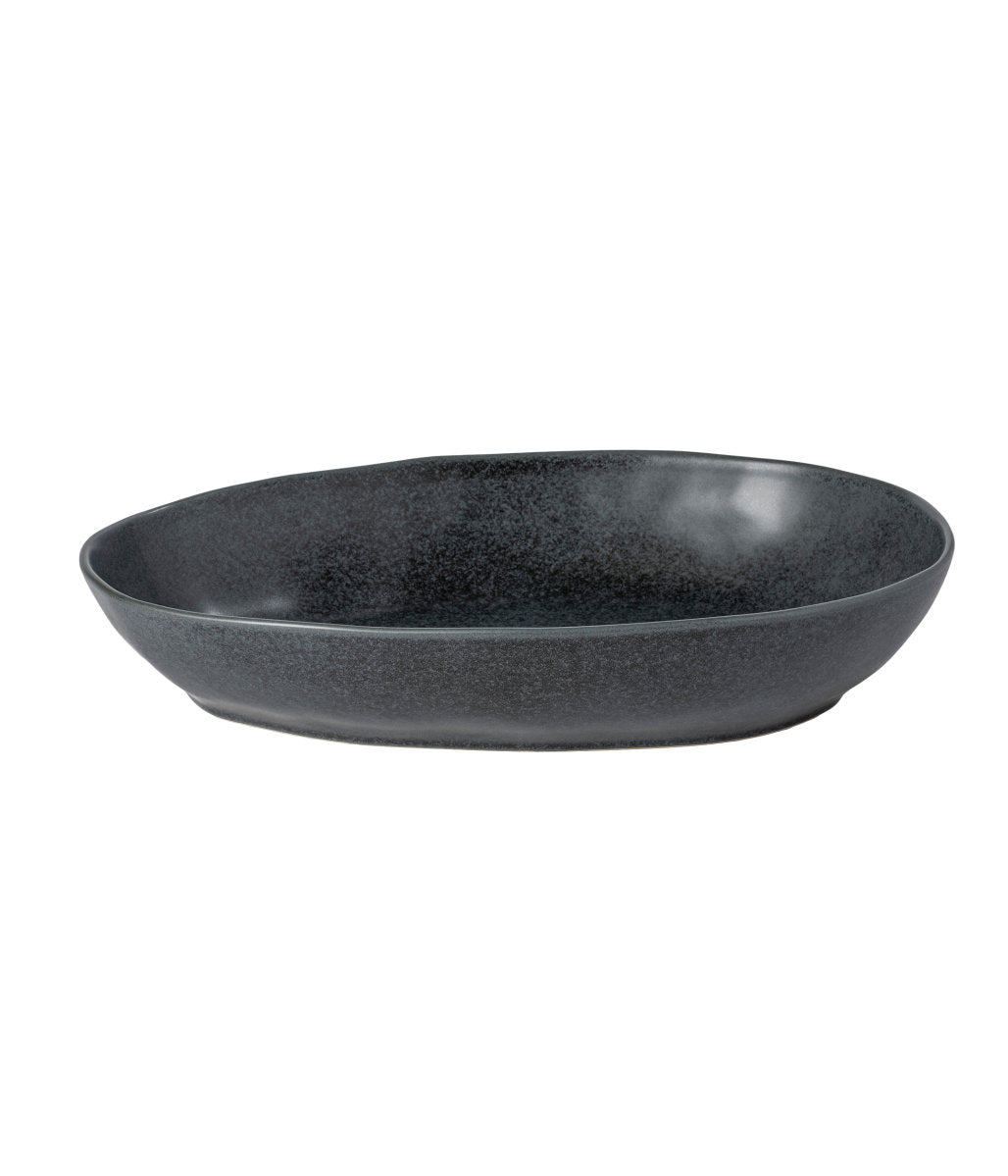 Livia Oval Server