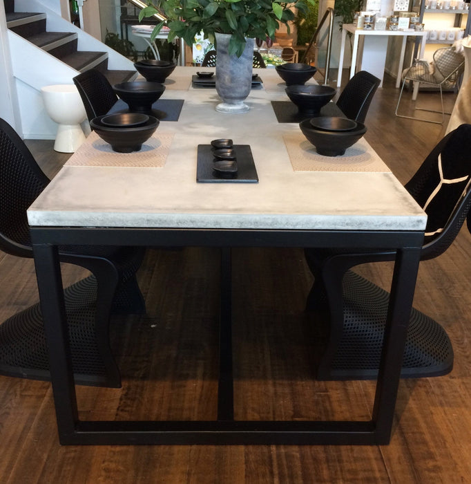 Bon Accord Table