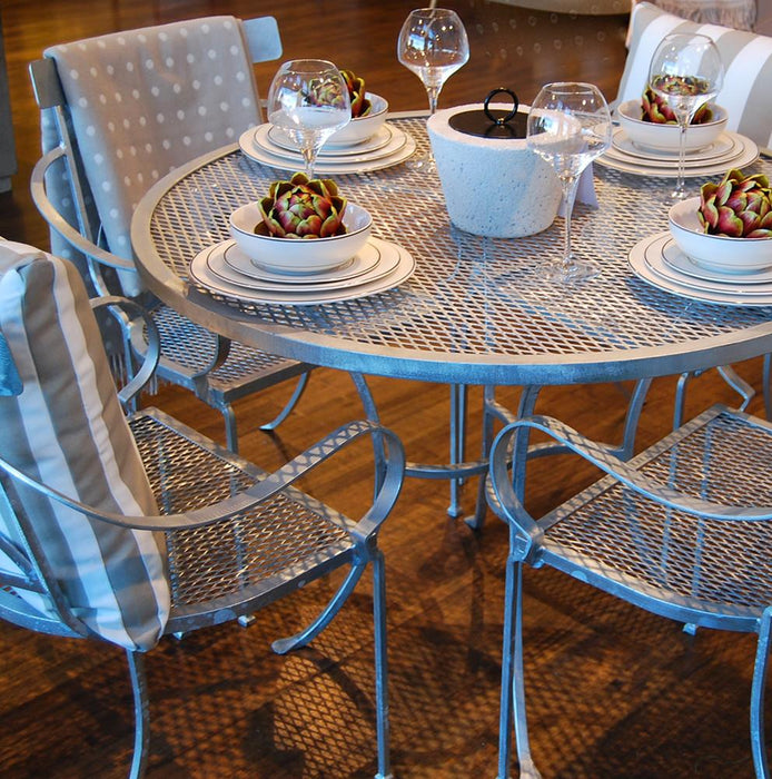 Horton Table