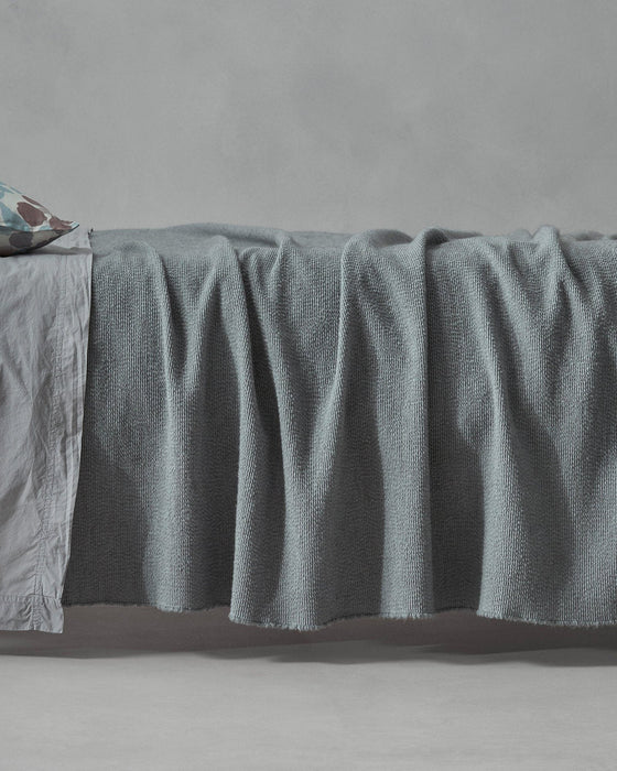 Linea Blanket