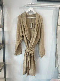 Lipe New Robe