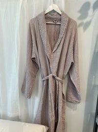 Lipe New Robe