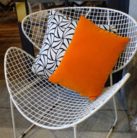 Lippy Chair