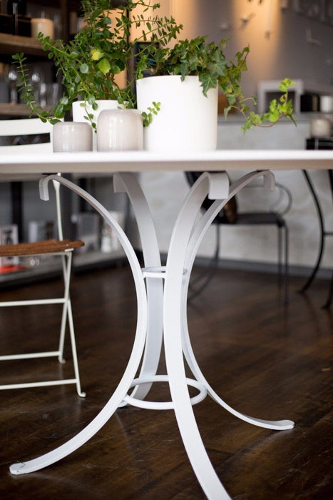 Verona Table